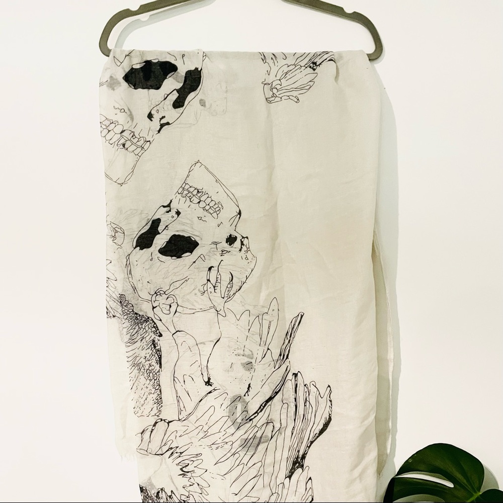 Skull Scarf
